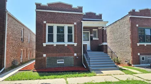 5731 W 23rd St, Cicero, IL 60804