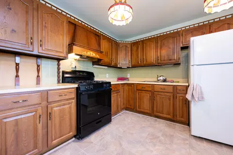 2805 Lawndale Dr, Champaign, IL 61821 photo 9