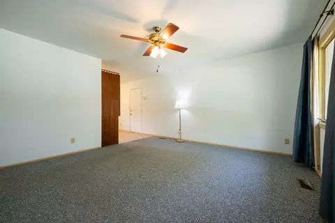 2805 Lawndale Dr, Champaign, IL 61821 photo 5