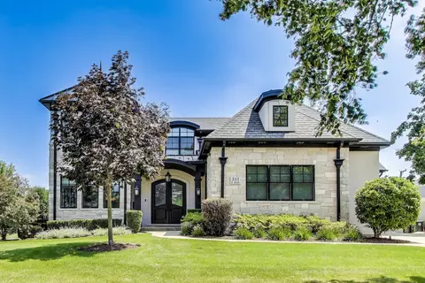 315 W Park St, Arlington Heights, IL 60005