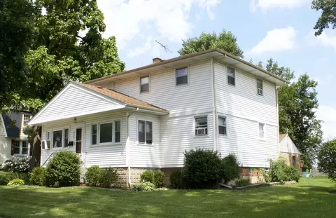 819 S Fairfield Ave, Lombard, IL 60148