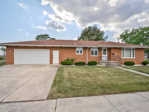 628 W 15th St, Chicago Heights, IL 60411