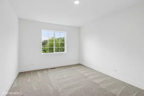 Bedroom - 735 Fox Trail Ter, Cary, IL 60013 photo 1 of 4