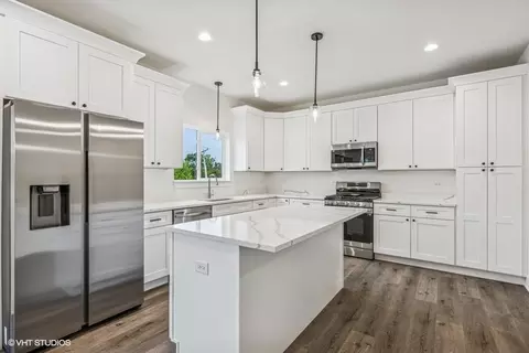 Kitchen - 735 Fox Trail Ter, Cary, IL 60013 photo 1 of 1