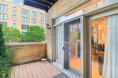 1347 W Washington Blvd #2D, Chicago, IL 60607 photo 6