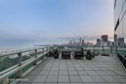 340 E Randolph St #1503, Chicago, IL 60601 photo 2