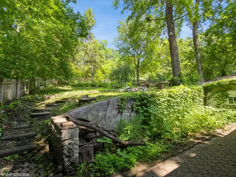 402 N Main St, Algonquin, IL 60102 photo 5