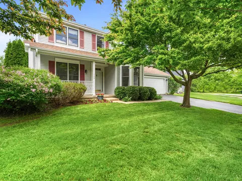 1196 Edgewater Ln, Antioch, IL 60002