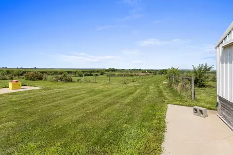 Exterior - 1029 County Road 1500 E, Philo, IL 61864 photo 9 of 10
