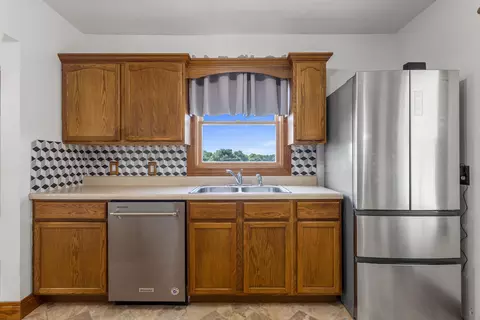Kitchen - 1029 County Road 1500 E, Philo, IL 61864 photo 3 of 3