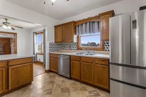 Kitchen - 1029 County Road 1500 E, Philo, IL 61864 photo 1 of 3