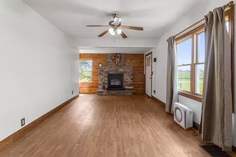 Living - 1029 County Road 1500 E, Philo, IL 61864 photo 3 of 5