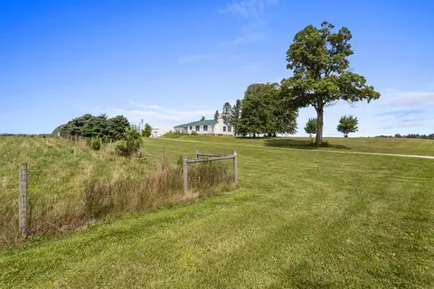 Exterior - 1029 County Road 1500 E, Philo, IL 61864 photo 6 of 10