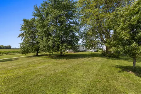 Exterior - 1029 County Road 1500 E, Philo, IL 61864 photo 10 of 10