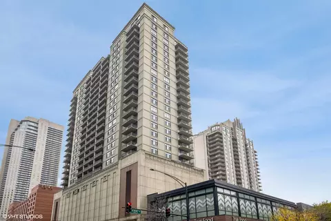 630 N State St #2103, Chicago, IL 60654