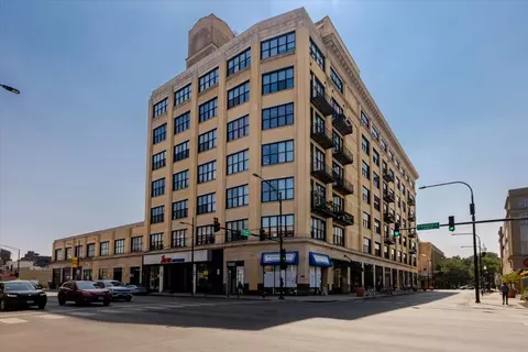 1601 W School St #514, Chicago, IL 60657