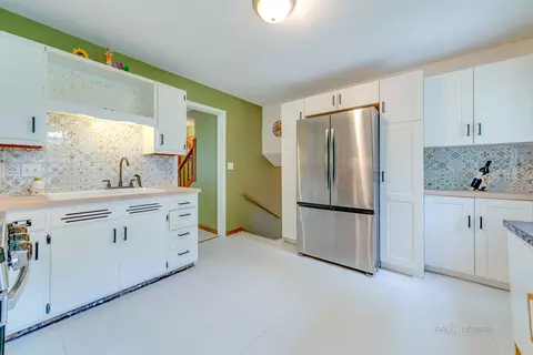 Kitchen - 604 E Blaine St, Harvard, IL 60033 photo 1 of 3