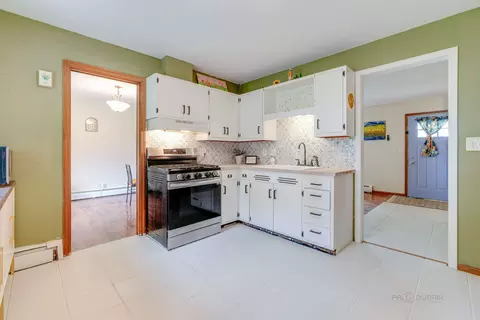 Kitchen - 604 E Blaine St, Harvard, IL 60033 photo 2 of 3