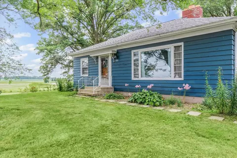 506 S 7th St, Chatsworth, IL 60921
