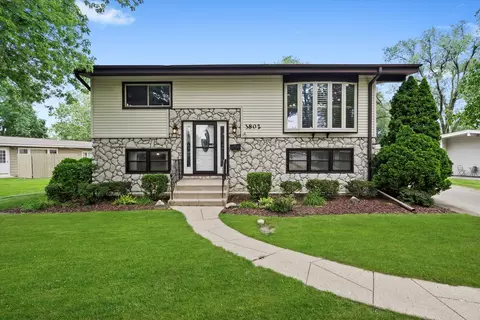 3802 Wren Ln, Rolling Meadows, IL 60008