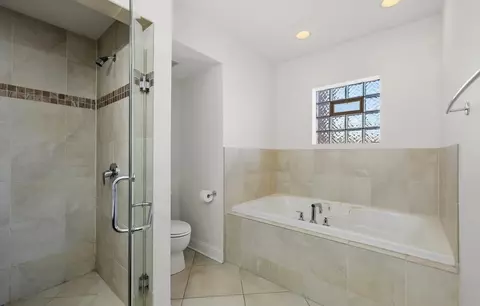 548 E 50th St #3, Chicago, IL 60615 photo 7
