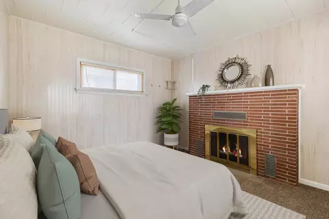 Bedroom - 4230 Maple Ave, Brookfield, IL 60513 photo 4 of 4