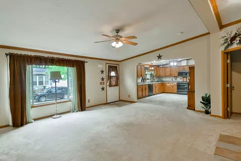 375 Elder Ln, Belvidere, IL 61008 photo 5