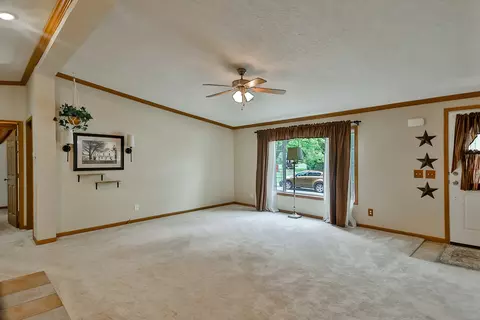 375 Elder Ln, Belvidere, IL 61008 photo 12