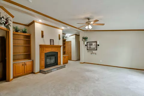 375 Elder Ln, Belvidere, IL 61008 photo 11