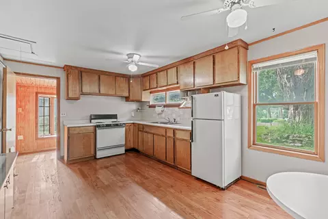 Kitchen - 120 Cedardel St, Mchenry, IL 60051 photo 1 of 2