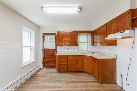 Kitchen - 216 E 141st Pl, Dolton, IL 60419 photo 1 of 1