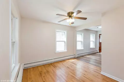 Living - 216 E 141st Pl, Dolton, IL 60419 photo 4 of 5