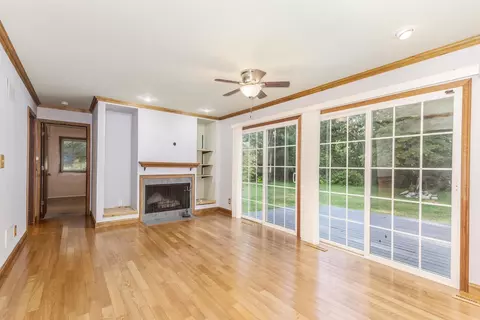 Living - 100 E Virginia Ave, Normal, IL 61761 photo 5 of 9