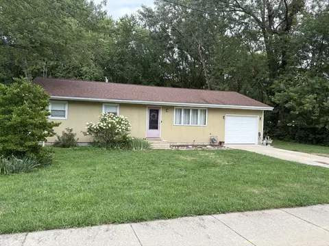 230 Barr St, Braidwood, IL 60408