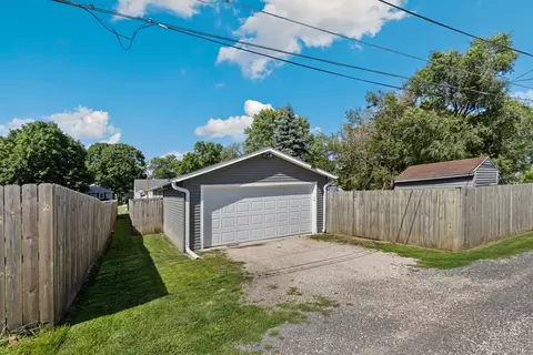 Exterior - 306 E 9th St, Rock Falls, IL 61071 photo 5 of 8