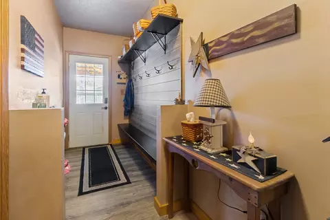 Entry Way - 306 E 9th St, Rock Falls, IL 61071 photo 2 of 2