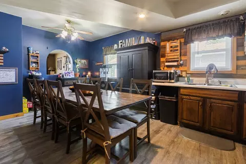 Dining - 306 E 9th St, Rock Falls, IL 61071 photo 2 of 2
