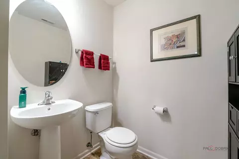 Bath - 39862 Waterloo Dr, Beach Park, IL 60083 photo 1 of 3