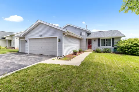 3949 N Port Dr, Rockford, IL 61109