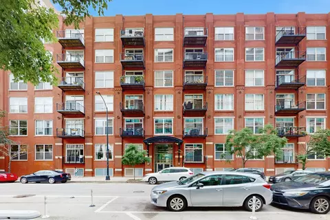 420 S Clinton Ave #704A, Chicago, IL 60607