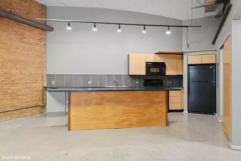 930 Pitner Ave #3, Evanston, IL 60202 photo 3