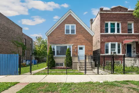 930 N Central Park Ave, Chicago, IL 60651