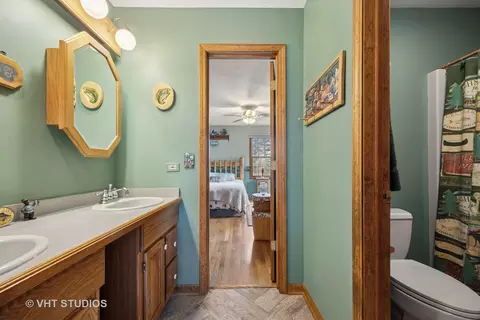2418 Bennington Ln, Mchenry, IL 60050 photo 10