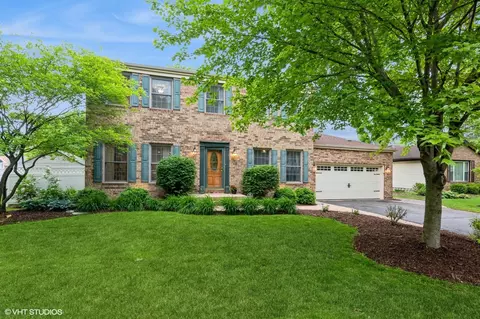 1057 Ponca Dr, Batavia, IL 60510
