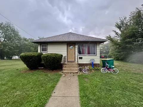 916 Magnolia Ave, Joliet, IL 60432