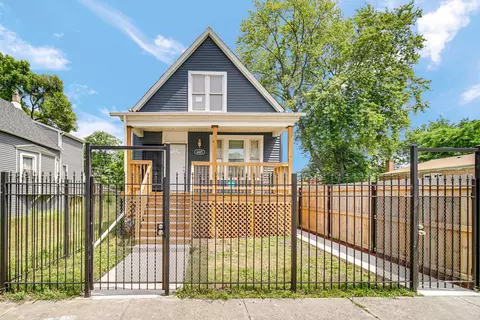 6825 S Winchester Ave, Chicago, IL 60636