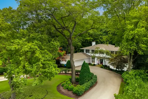 1118 Mount Pleasant Rd, Winnetka, IL 60093