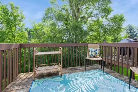 Exterior - 531 Horizon Dr, Bartlett, IL 60103 photo 3 of 5