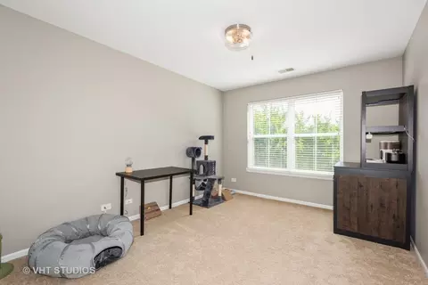 Bedroom - 531 Horizon Dr, Bartlett, IL 60103 photo 3 of 4