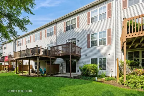 Exterior - 531 Horizon Dr, Bartlett, IL 60103 photo 5 of 5